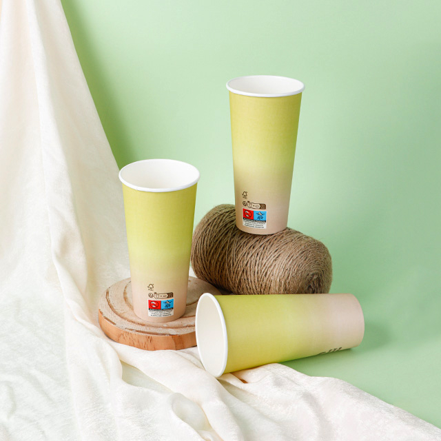 Экологически чистые одностенные бумажные стаканчики для горячих и холодных напитков с 22 унциями.